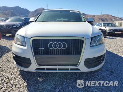 Piąte zdjęcie samochodu w środku: 2012 AUDI Q5 PREMIUM PLUS VIN:WA1LFAFP7CA108095 - miniatura