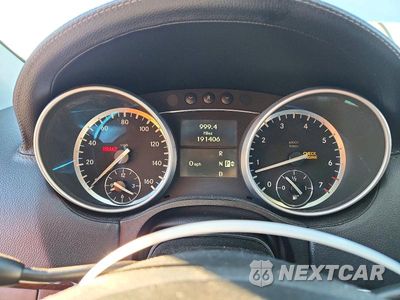 Zdjęcie 9 z 14 samochodu: 2011 MERCEDES-BENZ GL 450 4MATIC VIN:4JGBF7BE6BA739679 - miniatura