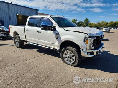 Czwarte zdjęcie samochodu z boku: 2017 FORD F250 SUPER DUTY VIN:1FT7W2BT9HEB13377 - miniatura