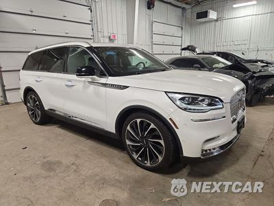 Czwarte zdjęcie samochodu z boku: 2020 LINCOLN AVIATOR RESERVE VIN:5LM5J7XC5LGL04442 - miniatura
