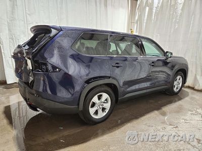 Trzecie zdjęcie samochodu z tyłu: 2026 TOYOTA GRAND HIGHLANDER HYBRID LE VIN:5TDACAB57TS111110 - miniatura