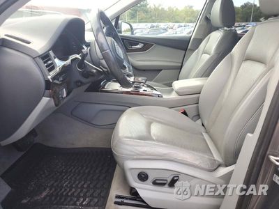Zdjęcie 7 z 13 samochodu: 2017 AUDI Q7 PREMIUM PLUS VIN:WA1LAAF7XHD016564 - miniatura