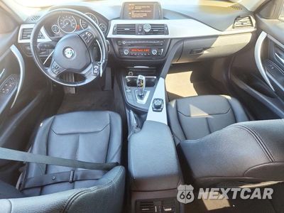 Zdjęcie 8 z 12 samochodu: 2012 BMW 328 VIN:WBA3A5C54CF342547 - miniatura