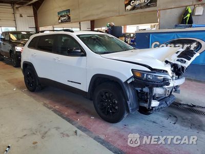 Czwarte zdjęcie samochodu z boku: 2023 JEEP CHEROKEE ALTITUDE LUX VIN:1C4PJMMB2PD112364 - miniatura