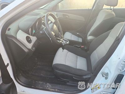 Zdjęcie 7 z 12 samochodu: 2015 CHEVROLET CRUZE LS VIN:1G1PA5SGXF7281865 - miniatura