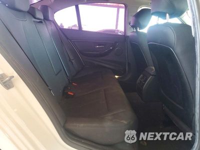 Zdjęcie 10 z 13 samochodu: 2016 BMW 320 I VIN:WBA8E1G53GNU10250 - miniatura