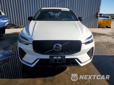 Piąte zdjęcie samochodu w środku: 2026 VOLVO XC60 PLUS VIN:YV4M12RC0T1454445 - miniatura