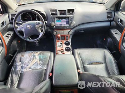 Zdjęcie 8 z 13 samochodu: 2011 TOYOTA HIGHLANDER LIMITED VIN:5TDDK3EHXBS050982 - miniatura