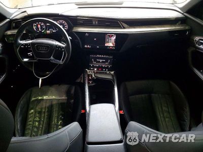 Zdjęcie 8 z 14 samochodu: 2022 AUDI E-TRON PREMIUM VIN:WA1AAAGE5NB013258 - miniatura