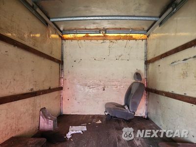 Zdjęcie 10 z 12 samochodu: 2001 GMC SAVANA BOX TRUCK VIN:1GDHG31RX11219598 - miniatura