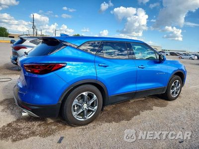 Trzecie zdjęcie samochodu z tyłu: 2026 CHEVROLET BLAZER 2LT VIN:3GNKBHR42TS142362 - miniatura