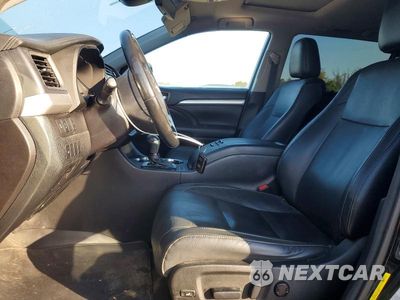 Zdjęcie 7 z 13 samochodu: 2017 TOYOTA HIGHLANDER XLE VIN:5TDJZRFH6HS512253 - miniatura