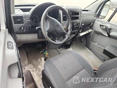 Zdjęcie 8 z 13 samochodu: 2015 MERCEDES-BENZ SPRINTER 2500 DELIVERY VAN VIN:WD3PE8DB2FP124369 - miniatura