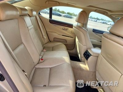 Zdjęcie 10 z 12 samochodu: 2016 LEXUS LS 460 VIN:JTHCL5EF8G5026517 - miniatura