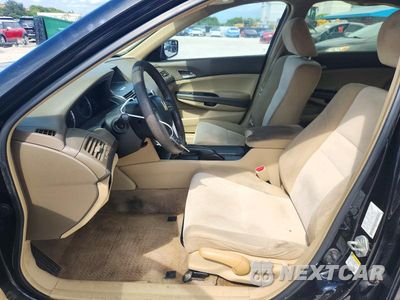 Zdjęcie 7 z 12 samochodu: 2009 HONDA ACCORD LX VIN:1HGCP26389A053155 - miniatura