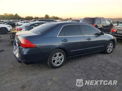 Trzecie zdjęcie samochodu z tyłu: 2007 HONDA ACCORD EX VIN:1HGCM55747A133709 - miniatura