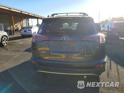 Zdjęcie 6 z 12 samochodu: 2018 TOYOTA RAV4 HYBRID LE VIN:JTMRJREV0JD235571 - miniatura