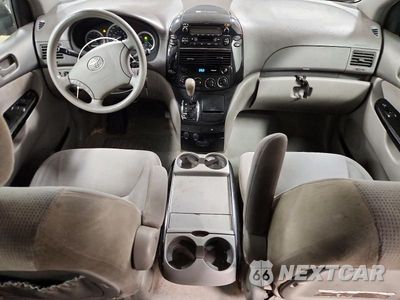 Zdjęcie 8 z 13 samochodu: 2004 TOYOTA SIENNA CE 7 PASSENGER VIN:5TDZA23C44S181757 - miniatura