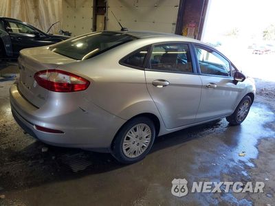 Trzecie zdjęcie samochodu z tyłu: 2015 FORD FIESTA S VIN:3FADP4AJXFM113624 - miniatura
