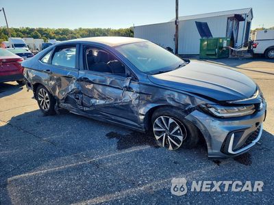 Czwarte zdjęcie samochodu z boku: 2025 VOLKSWAGEN JETTA S VIN:3VW5X7BU5SM070665 - miniatura