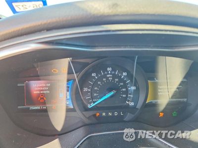Zdjęcie 9 z 12 samochodu: 2014 FORD FUSION TITANIUM PHEV VIN:3FA6P0SU9ER383116 - miniatura