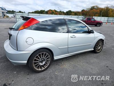 Trzecie zdjęcie samochodu z tyłu: 2004 FORD FOCUS VIN:3FAHP39524R100286 - miniatura