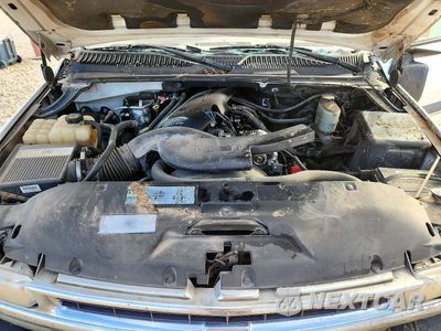 Zdjęcie 12 z 14 samochodu: 2002 CHEVROLET SUBURBAN C1500 VIN:3GNEC16Z62G200167 - miniatura