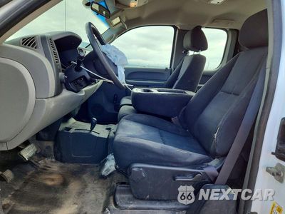 Zdjęcie 7 z 12 samochodu: 2011 CHEVROLET SILVERADO K1500 VIN:1GCRKPE32BZ290088 - miniatura