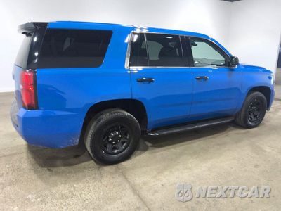 Trzecie zdjęcie samochodu z tyłu: 2020 CHEVROLET TAHOE POLICE VIN:1GNSKDECXLR246316 - miniatura