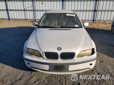 Piąte zdjęcie samochodu w środku: 2004 BMW 325 I VIN:WBAET37464NJ42544 - miniatura