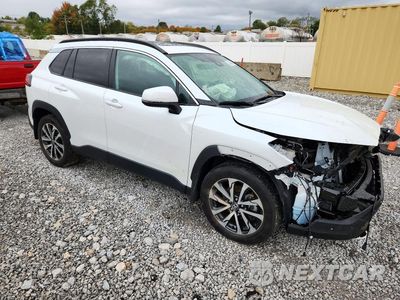Czwarte zdjęcie samochodu z boku: 2022 TOYOTA COROLLA CROSS XLE VIN:7MUDAABG6NV037000 - miniatura