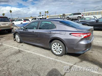 Drugie zdjęcie samochodu z przodu: 2020 TOYOTA CAMRY LE VIN:4T1C11AKXLU991538 - miniatura