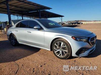 Czwarte zdjęcie samochodu z boku: 2026 MERCEDES-BENZ E 350 VIN:W1KLF4GB9TA205475 - miniatura