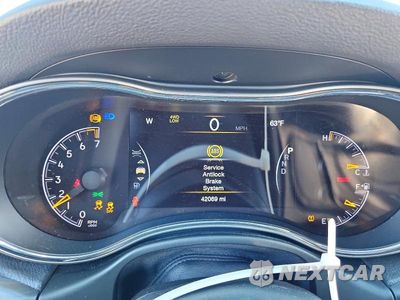 Zdjęcie 9 z 13 samochodu: 2022 JEEP GRAND CHEROKEE LAREDO E VIN:1C4RJFAG0NC113116 - miniatura