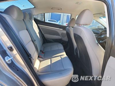 Zdjęcie 10 z 12 samochodu: 2020 HYUNDAI ELANTRA SEL VIN:5NPD84LF4LH516323 - miniatura