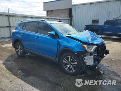 Czwarte zdjęcie samochodu z boku: 2018 TOYOTA RAV4 XLE VIN:JTMWFREV8JD115361 - miniatura