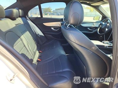 Zdjęcie 10 z 12 samochodu: 2016 MERCEDES-BENZ C 300 VIN:55SWF4JB9GU170805 - miniatura