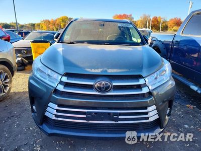 Piąte zdjęcie samochodu w środku: 2018 TOYOTA HIGHLANDER XLE VIN:5TDJZRFH3JS869721 - miniatura