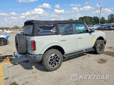 Trzecie zdjęcie samochodu z tyłu: 2022 FORD BRONCO BASE VIN:1FMDE5BH1NLB27330 - miniatura