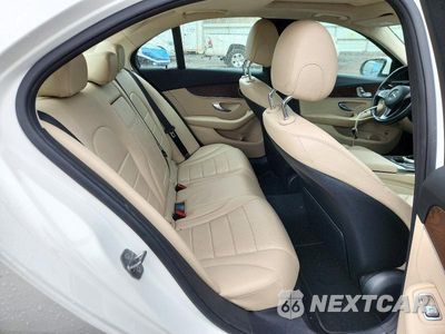 Zdjęcie 10 z 12 samochodu: 2018 MERCEDES-BENZ C 300 VIN:55SWF4JB3JU274214 - miniatura