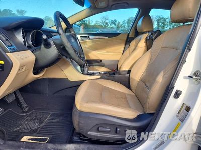 Zdjęcie 7 z 12 samochodu: 2012 HYUNDAI SONATA HYBRID VIN:KMHEC4A48CA023137 - miniatura
