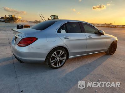 Trzecie zdjęcie samochodu z tyłu: 2017 MERCEDES-BENZ C 300 VIN:55SWF4JBXHU195164 - miniatura