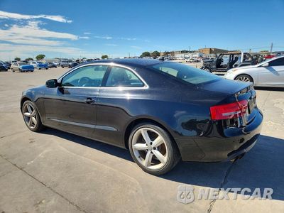 Drugie zdjęcie samochodu z przodu: 2010 AUDI A5 PREMIUM PLUS VIN:WAULFAFR5AA035438 - miniatura