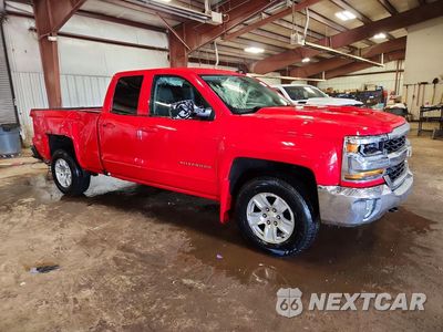 Czwarte zdjęcie samochodu z boku: 2017 CHEVROLET SILVERADO K1500 LT VIN:1GCVKREC9HZ234281 - miniatura