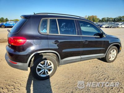 Trzecie zdjęcie samochodu z tyłu: 2016 VOLKSWAGEN TIGUAN S VIN:WVGAV7AX9GW569586 - miniatura