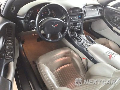 Zdjęcie 8 z 13 samochodu: 2004 CHEVROLET CORVETTE VIN:1G1YY22GX45133576 - miniatura