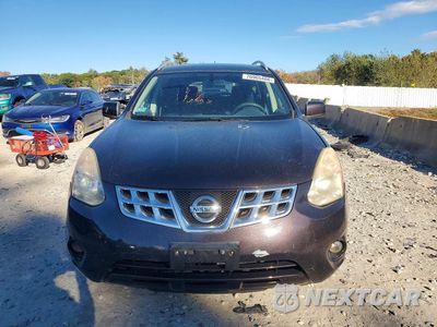 Piąte zdjęcie samochodu w środku: 2013 NISSAN ROGUE S VIN:JN8AS5MV1DW641425 - miniatura