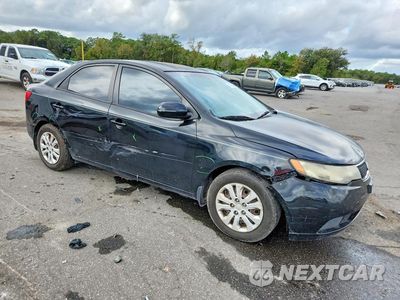 Czwarte zdjęcie samochodu z boku: 2012 KIA FORTE EX VIN:KNAFU4A20C5498520 - miniatura
