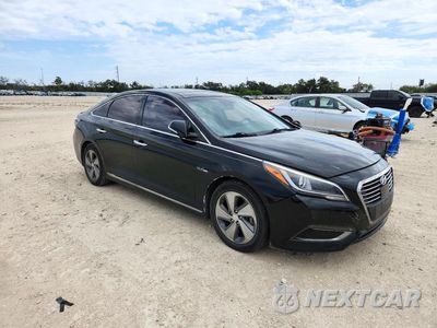 Czwarte zdjęcie samochodu z boku: 2016 HYUNDAI SONATA HYBRID LIMITED VIN:KMHE34L12GA018198 - miniatura