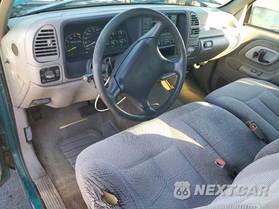 Zdjęcie 8 z 12 samochodu: 1995 GMC SIERRA C1500 VIN:2GTEC19K7S1593970 - miniatura